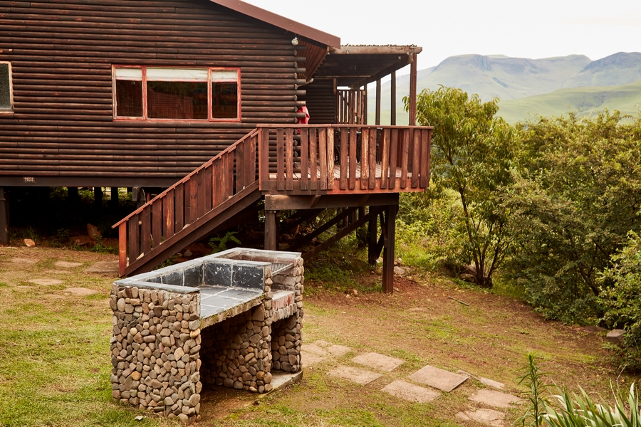 2 Bedroom Log Cabin